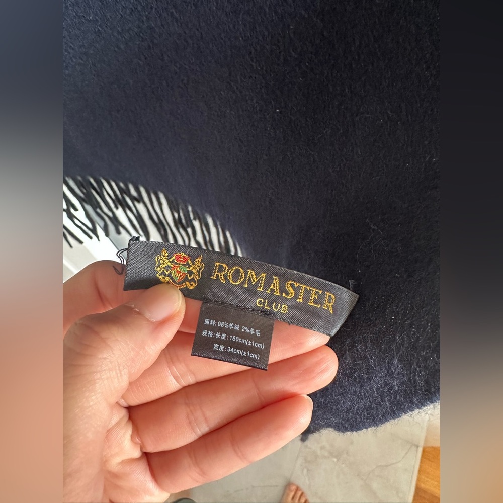 100% wool scarf